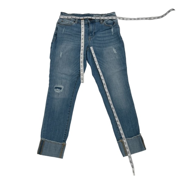 Faded Glory Distressed Cuffed Hem Capri Jeans Size 4 Women’s - Picture 4 of 4